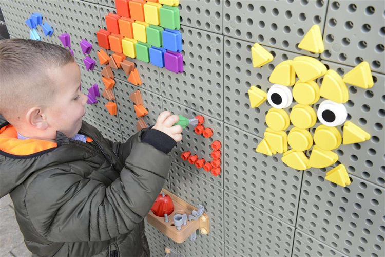 Zestaw Narzędzia Z Wkrętarką 8 Elementów - Tablica Naukowo-Kreatywna Masterkidz STEM