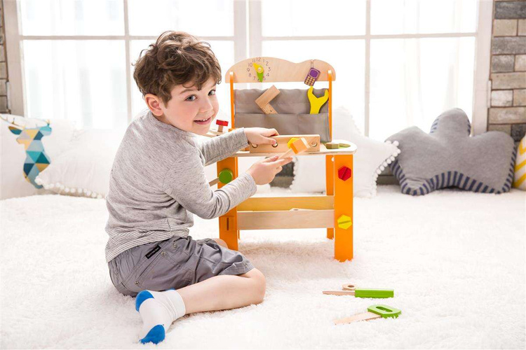 Drewniany warsztat z narzędziami Classic World 37 elementów