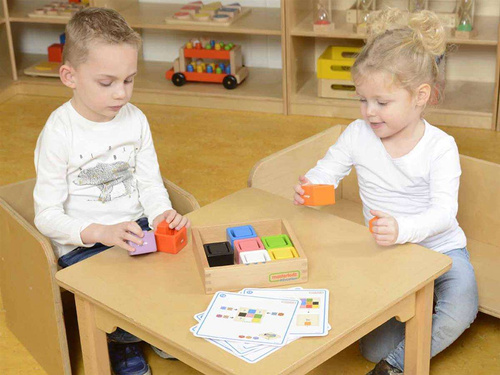 MASTERKIDZ Kubeczki I Klocki Kwadratowe Zabawka Drewniana Sorter Kolorów Montessori