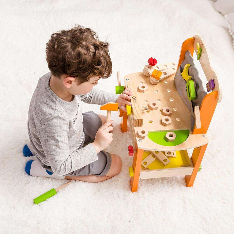 Drewniany warsztat z narzędziami Classic World 37 elementów